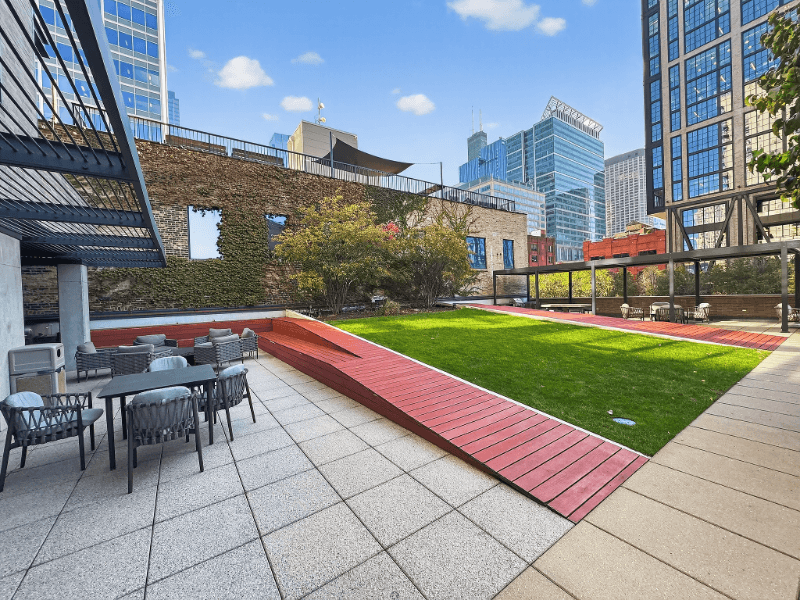 Chicago Condo: 167 N Desplaines