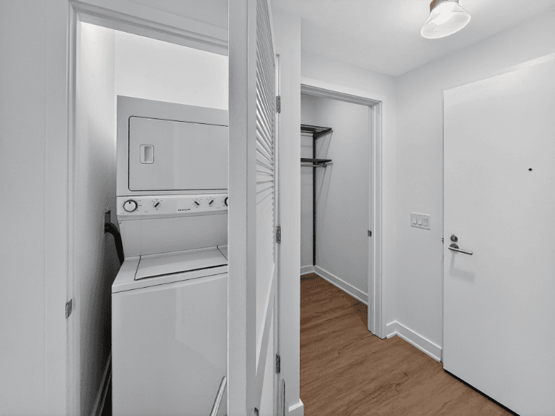 Chicago Condo: 167 N Desplaines St