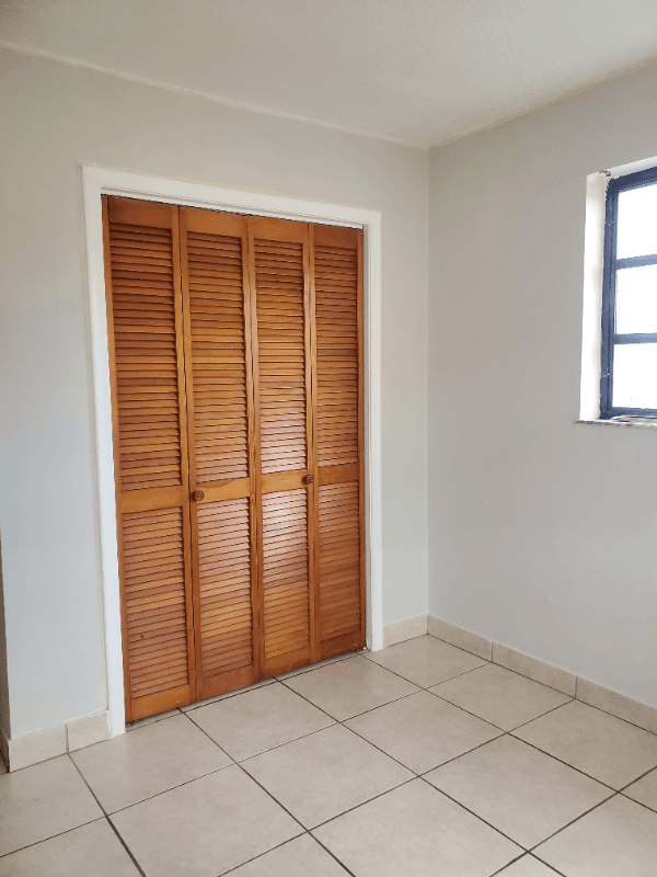 HIALEAH Townhome: 1551 west 43 pl