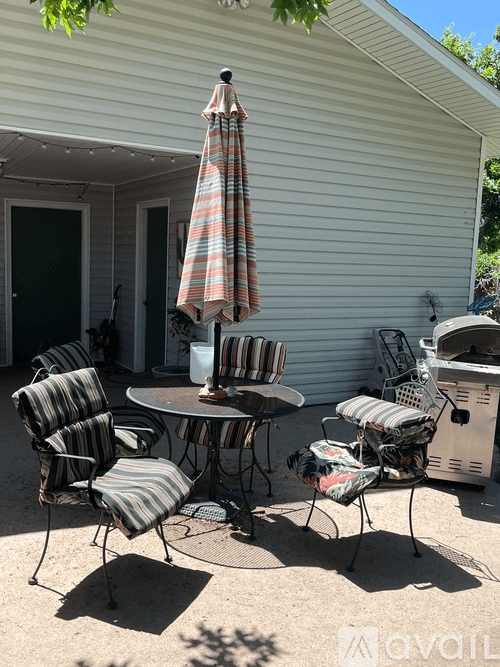 Grand Junction Single Room: 467 Medow Rd.