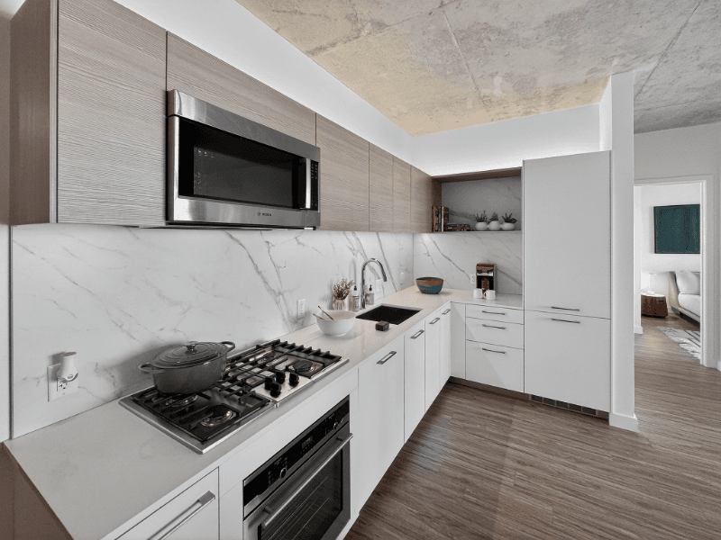 Chicago Condo: 167 N Desplaines St