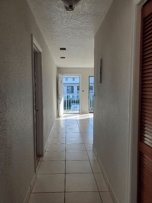 HIALEAH Townhome: 1551 west 43 pl
