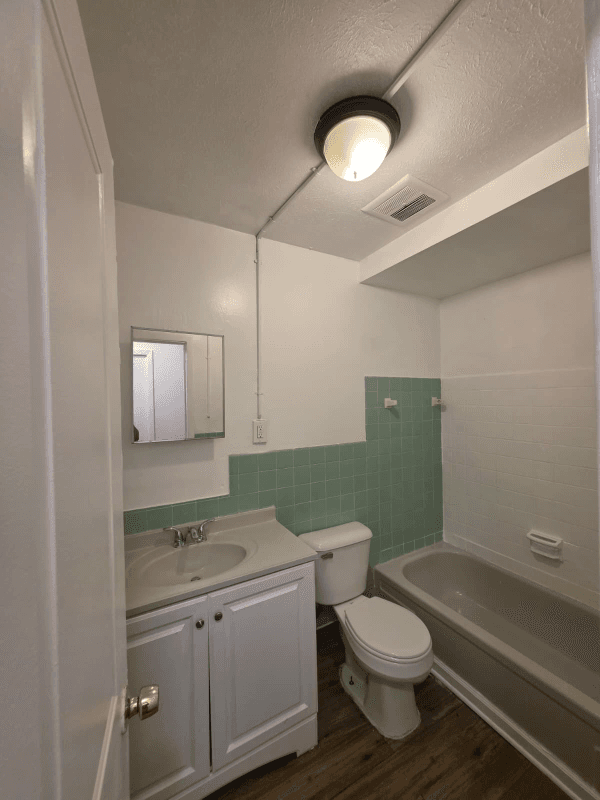 Cleveland Apartment: 3265 East 143rd Street