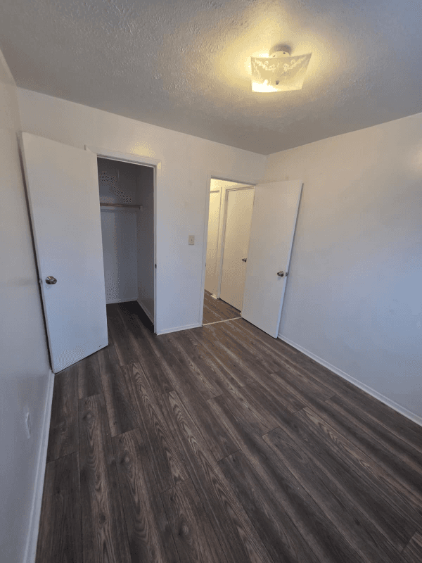 Cleveland Apartment: 3265 East 143rd Street