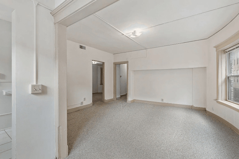 Milwaukee Apartment: 2311 W Wisconsin Ave
