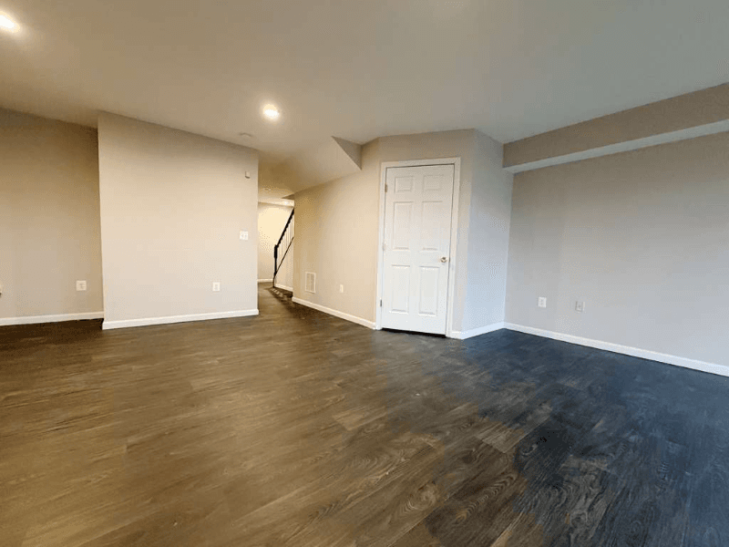 Stafford Townhome: 103 Hillside Ct