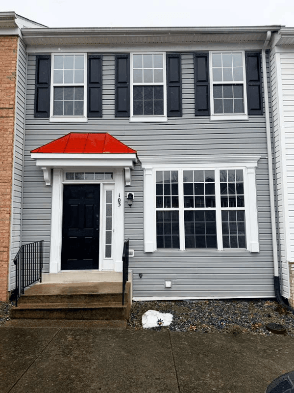 Stafford Townhome: 103 Hillside Ct