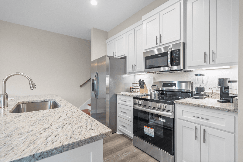 Hot Springs Townhome: 167 Pebble Beach Place