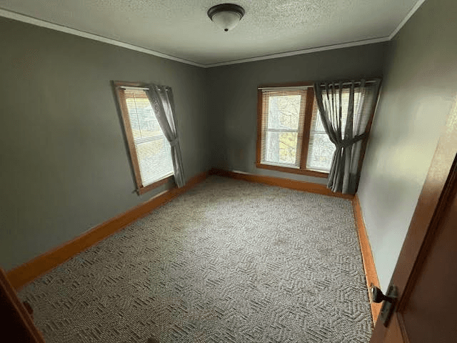 Cloquet House: 000 Maple