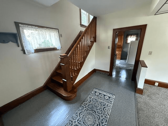 Cloquet House: 000 Maple
