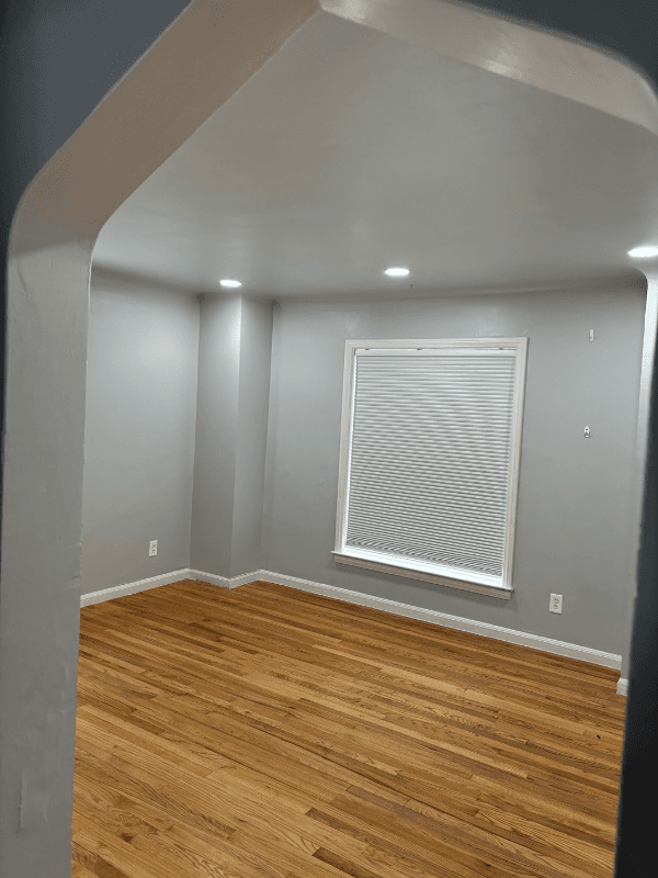 Dearborn Heights House: 24620 Stanford St