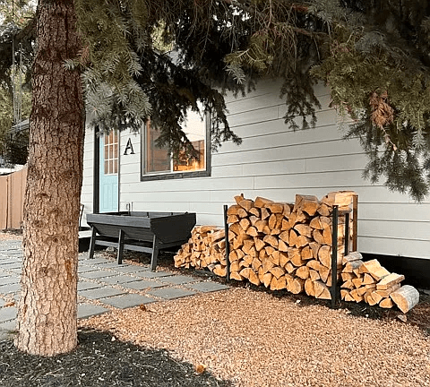 Bend House: 61555 se Alstrup Road