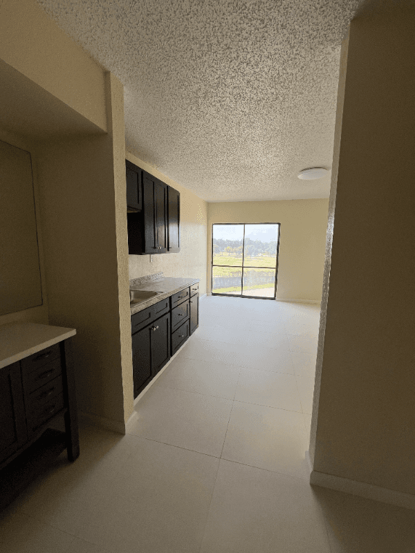 Memphis Apartment: 2715 Cherry Road