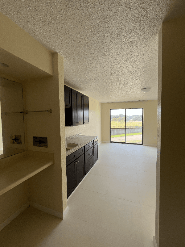 Memphis Apartment: 2715 Cherry Road
