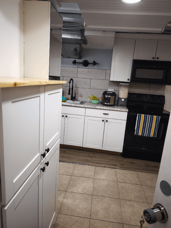 SLC Single Room: 1062 W 300 N