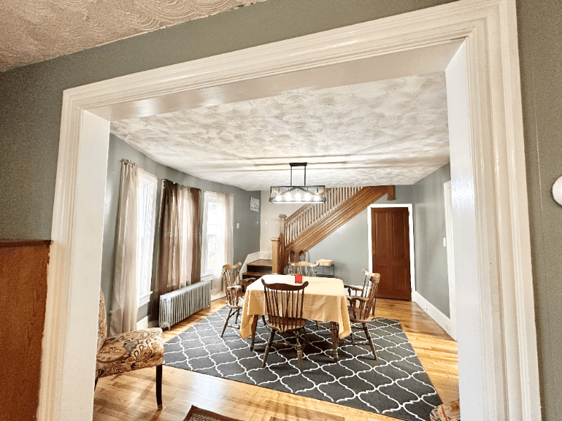 DANVILLE House: 1160 UPPER MULBERRY