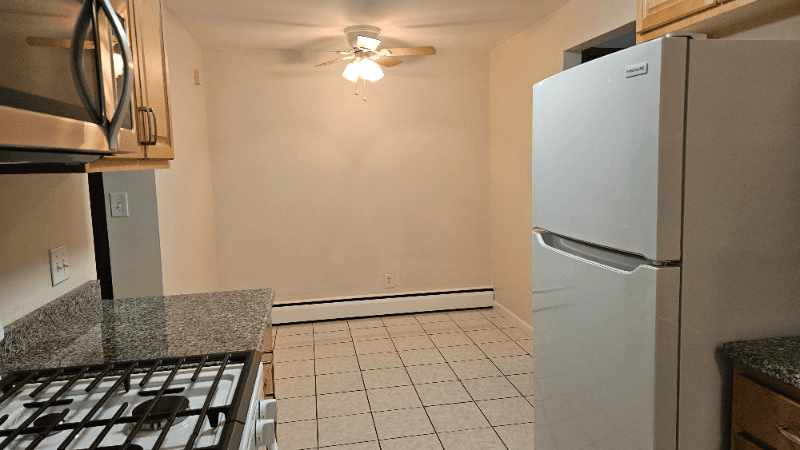 WEST SENECA Multiplex: 667 INDIAN CHURCH RD APT 3