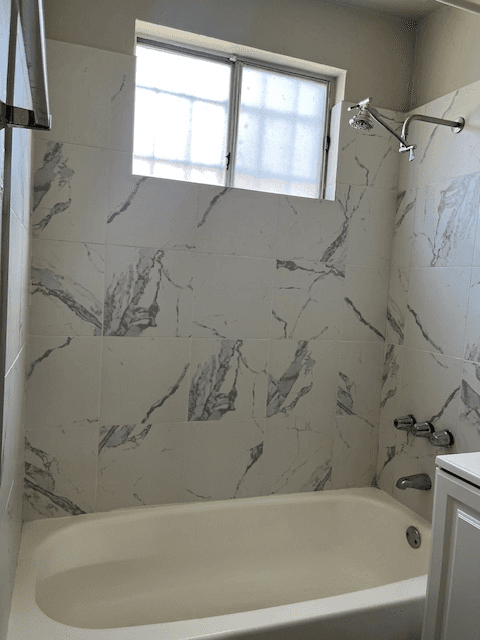Los Angeles Apartment: 517 W. 84th Street