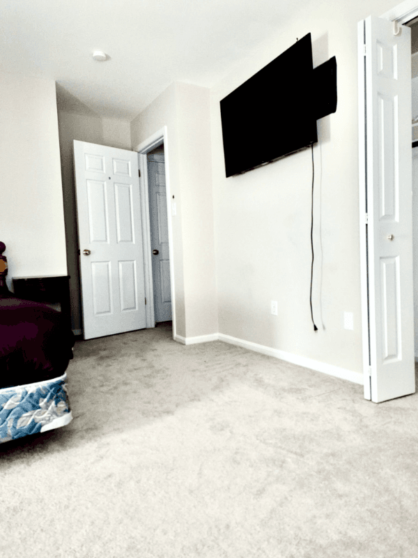 Highland Single Room: 6636 Isle of Skye Dr, Highland MD 20777