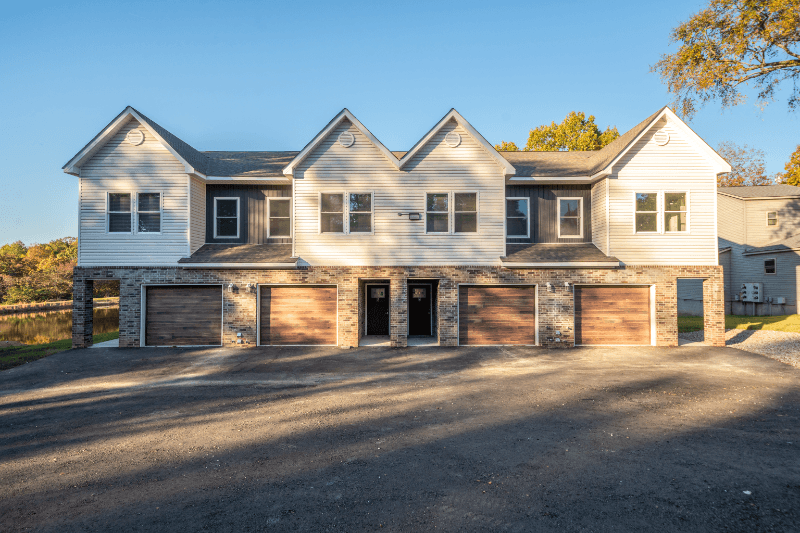 Hot Springs Multiplex: 165 Pebble Beach Place