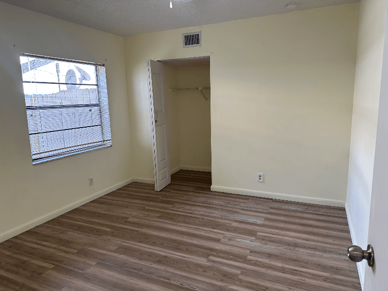 North Lauderdale House: 8208 SW 12th Pl