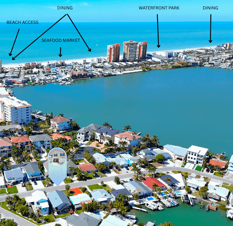 Redington Shores House: 17729 1st St E