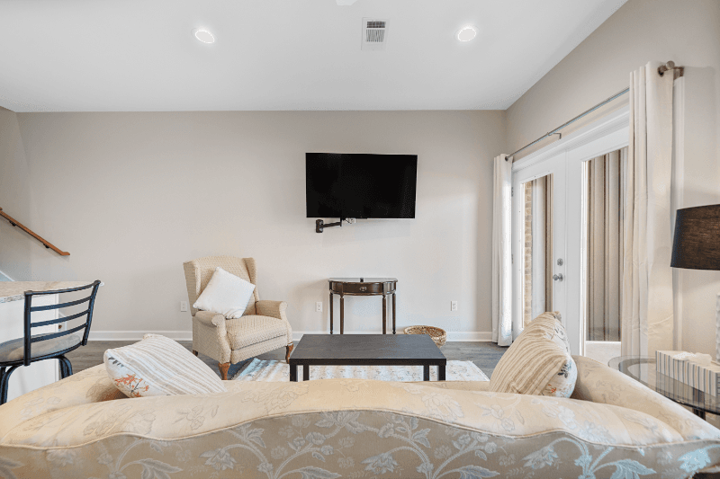 Hot Springs Townhome: 167 Pebble Beach Place