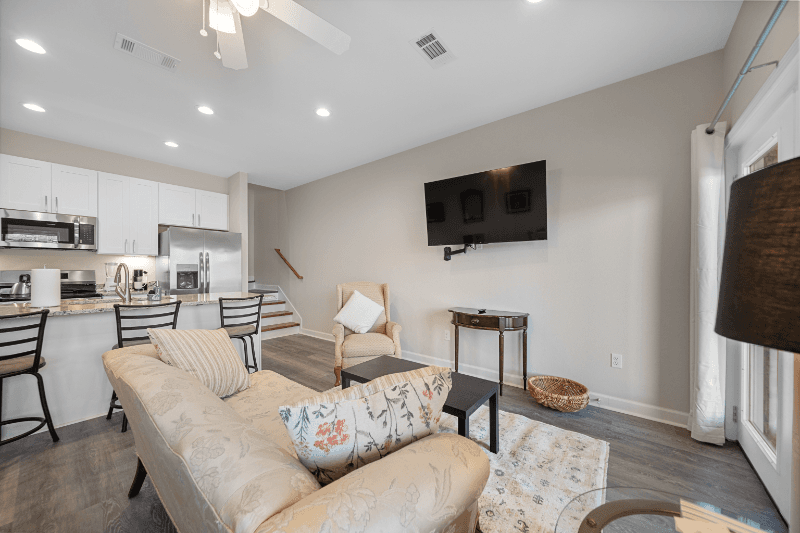 Hot Springs Townhome: 167 Pebble Beach Place