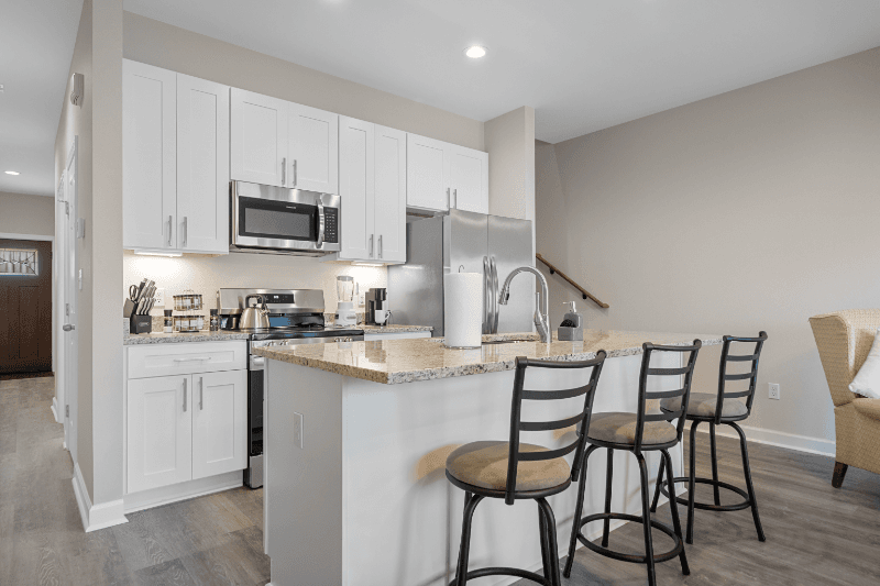 Hot Springs Townhome: 167 Pebble Beach Place