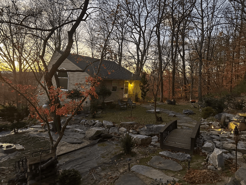 Jefferson House: 3880B Point of Rocks Rd