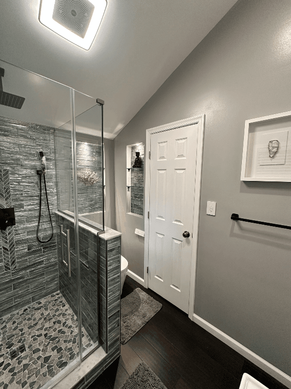 Jefferson House: 3880B Point of Rocks Rd