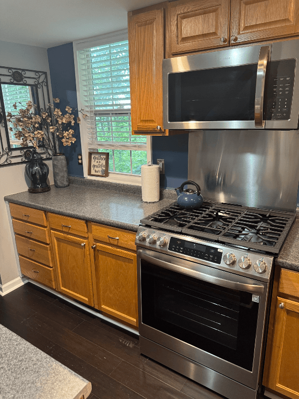 Jefferson House: 3880B Point of Rocks Rd