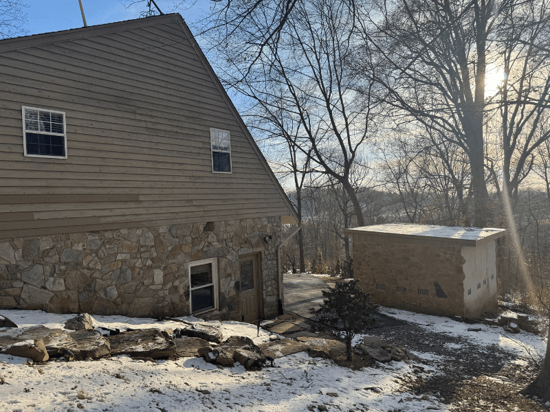 Jefferson House: 3880B Point of Rocks Rd