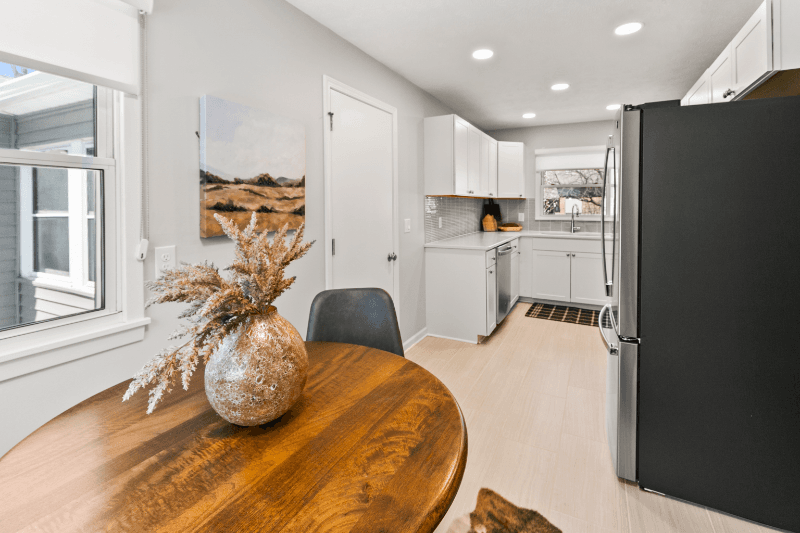 Omaha House: 8331 California Street