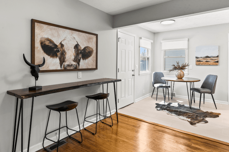 Omaha House: 8331 California Street