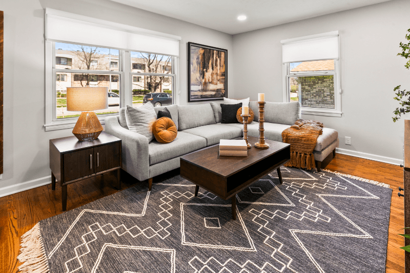 Omaha House: 8331 California Street