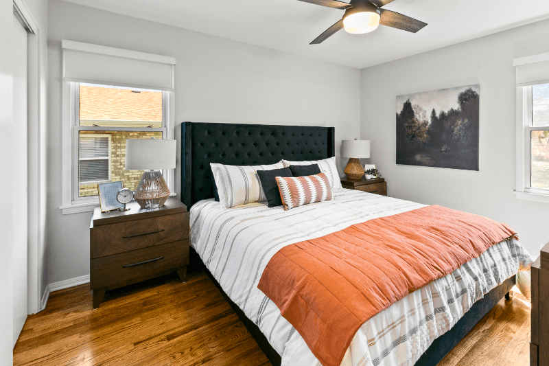 Omaha House: 8331 California Street