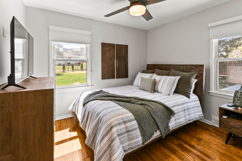 Omaha House: 8331 California Street