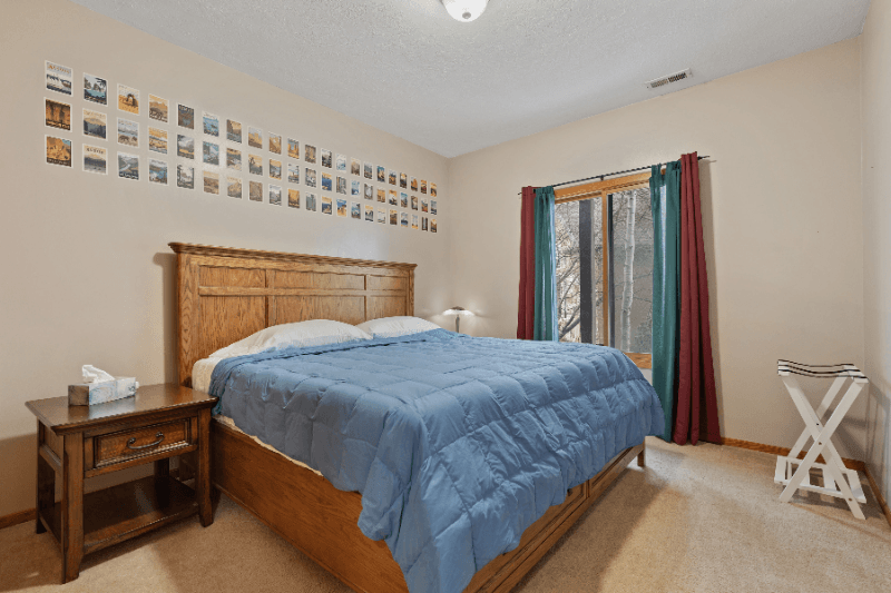 Holladay House: 6532 Heughs Canyon Way