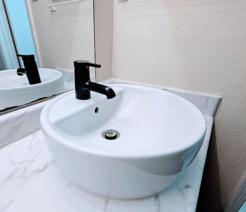 Houston Apartment: 7200 TC Jester blvd APT 204