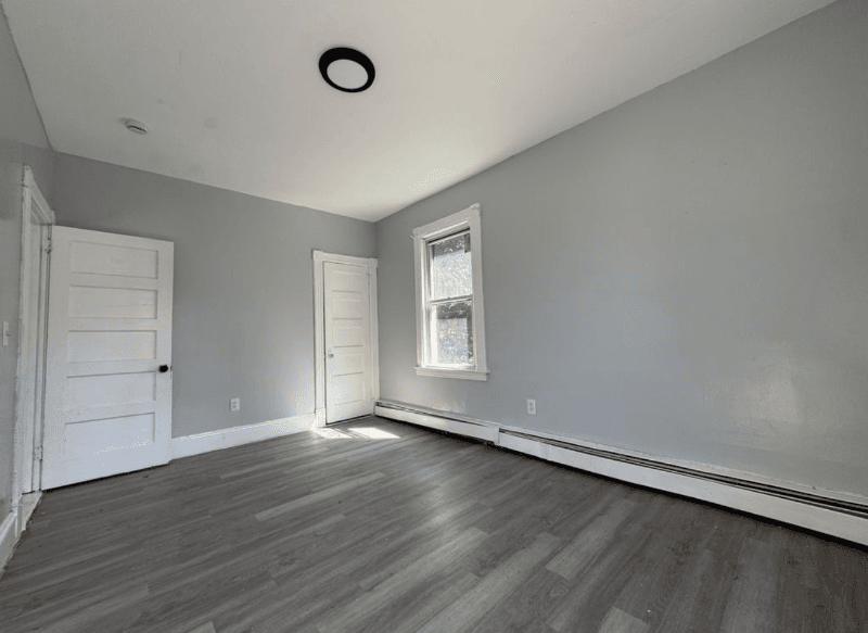 Hartford Apartment: 3 Kenyon Ct