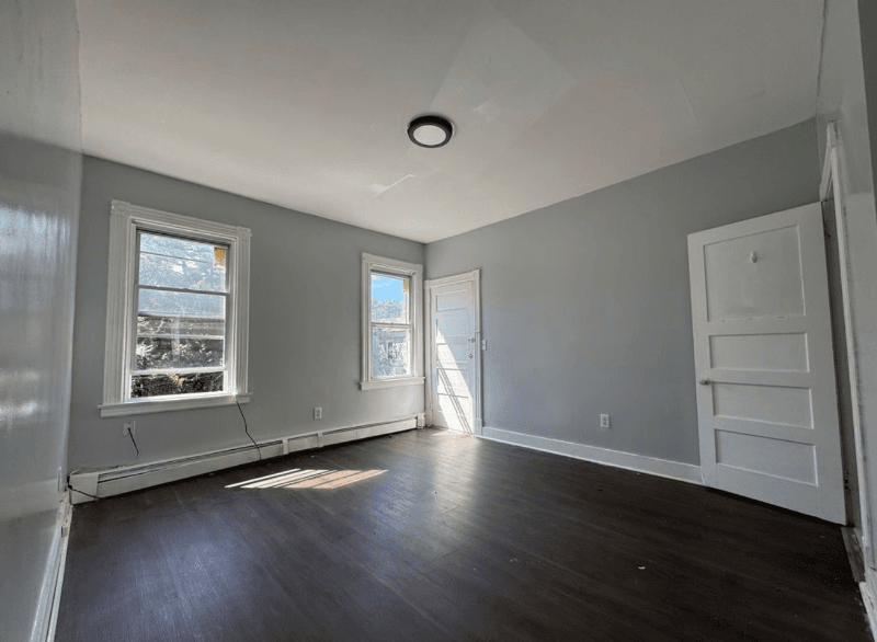 Hartford Apartment: 3 Kenyon Ct