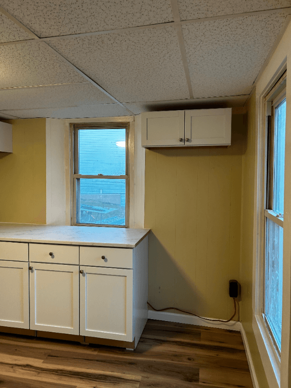 Carbondale Apartment: 92 Farview St