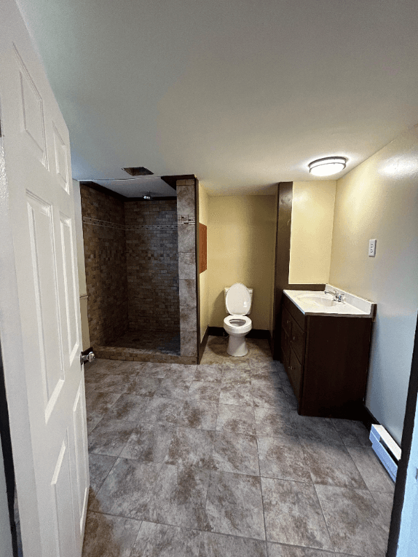 Carbondale Apartment: 92 Farview St