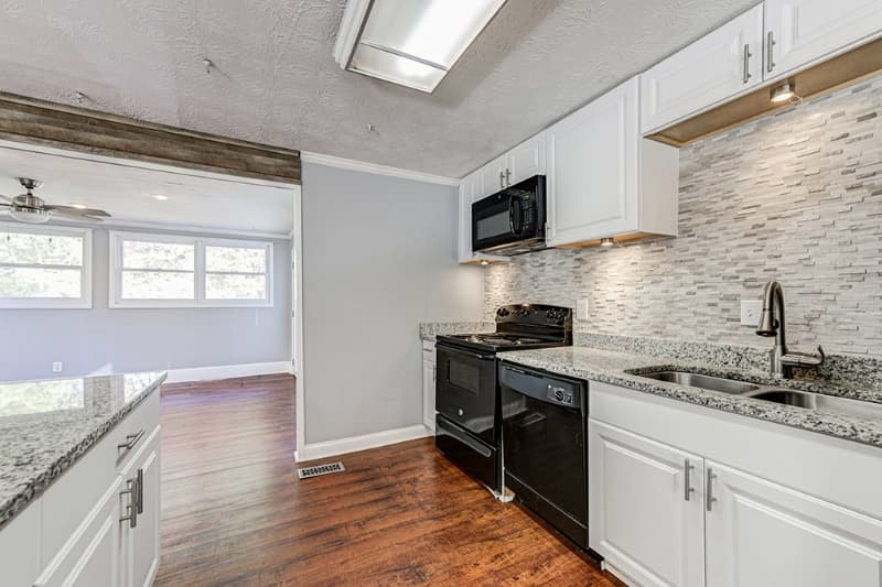 Decatur House: 3001 Boring Ridge Dr