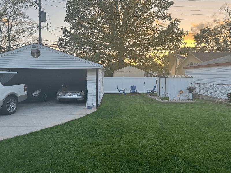 Detroit House: 20455 Strathmoor St