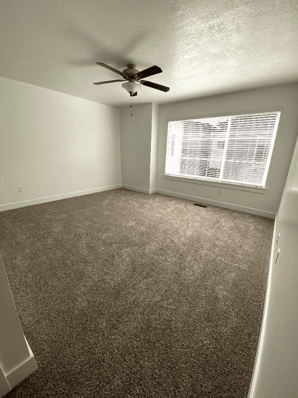 Providence Townhome: 420 West 40 South