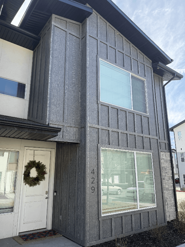 Providence Townhome: 429 West 40 South