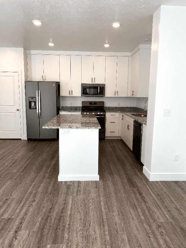 Providence Townhome: 429 West 40 South