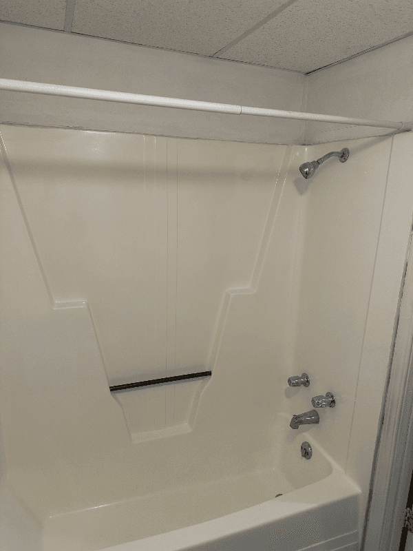Lenoir Apartment: 1923 Norwood St.